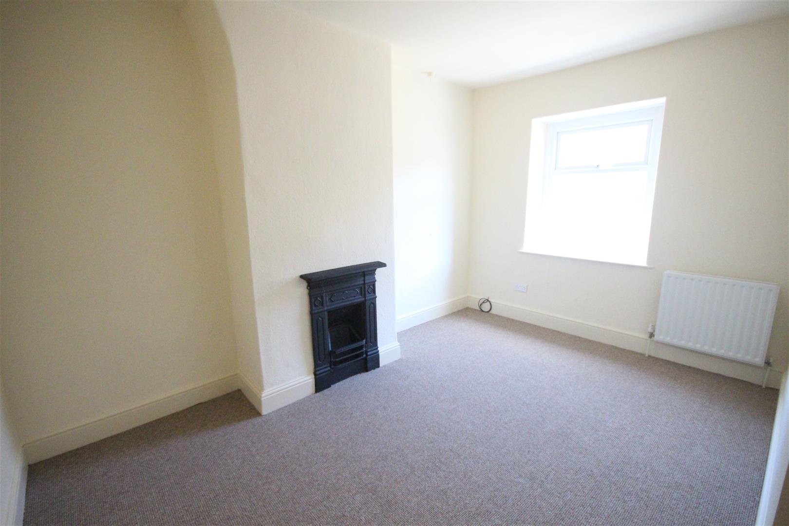 2 bedroom end terrace house To Let in Barnoldswick - IMG_7032.jpg